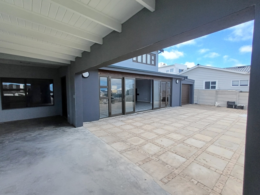 4 Bedroom Property for Sale in Agulhas Western Cape